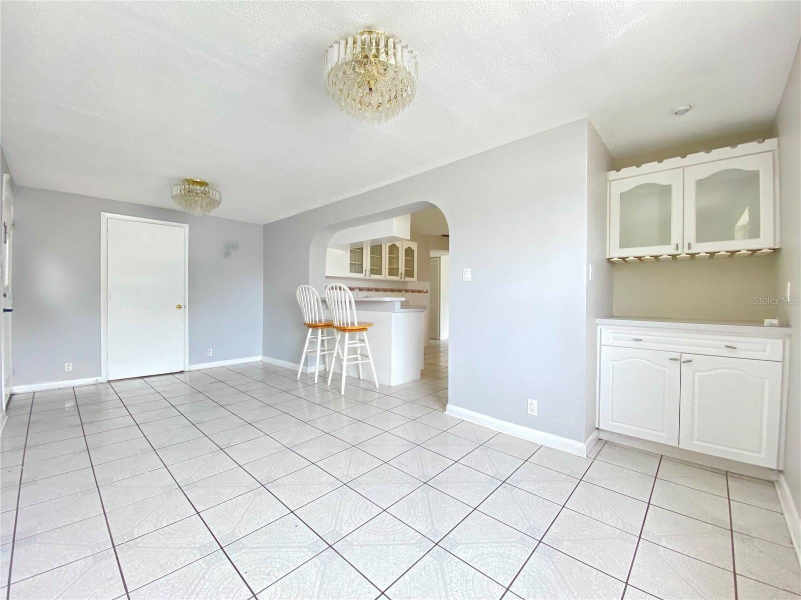 3112 W Tampa Bay Blvd photo 2