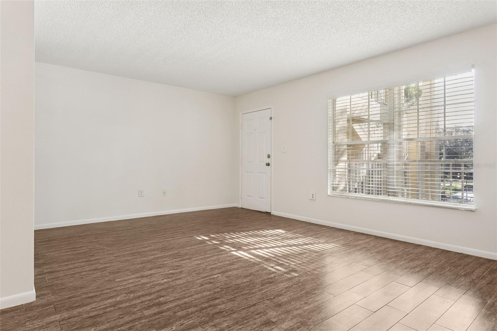 2690 Coral Landings Blvd #622 photo 2