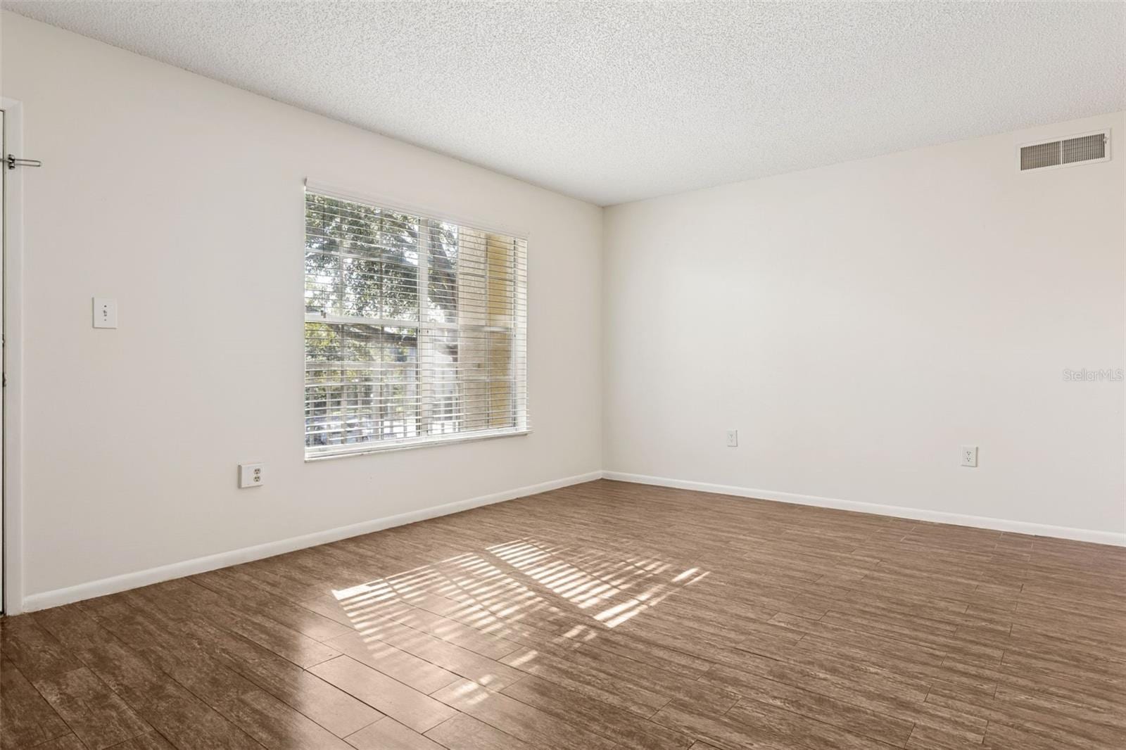 2690 Coral Landings Blvd #622 photo 4