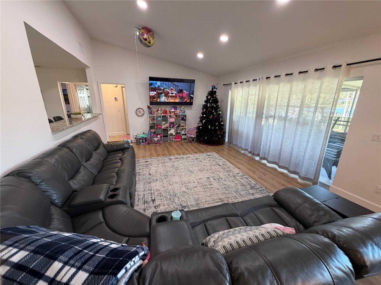 17512 Brandywine Dr photo 4