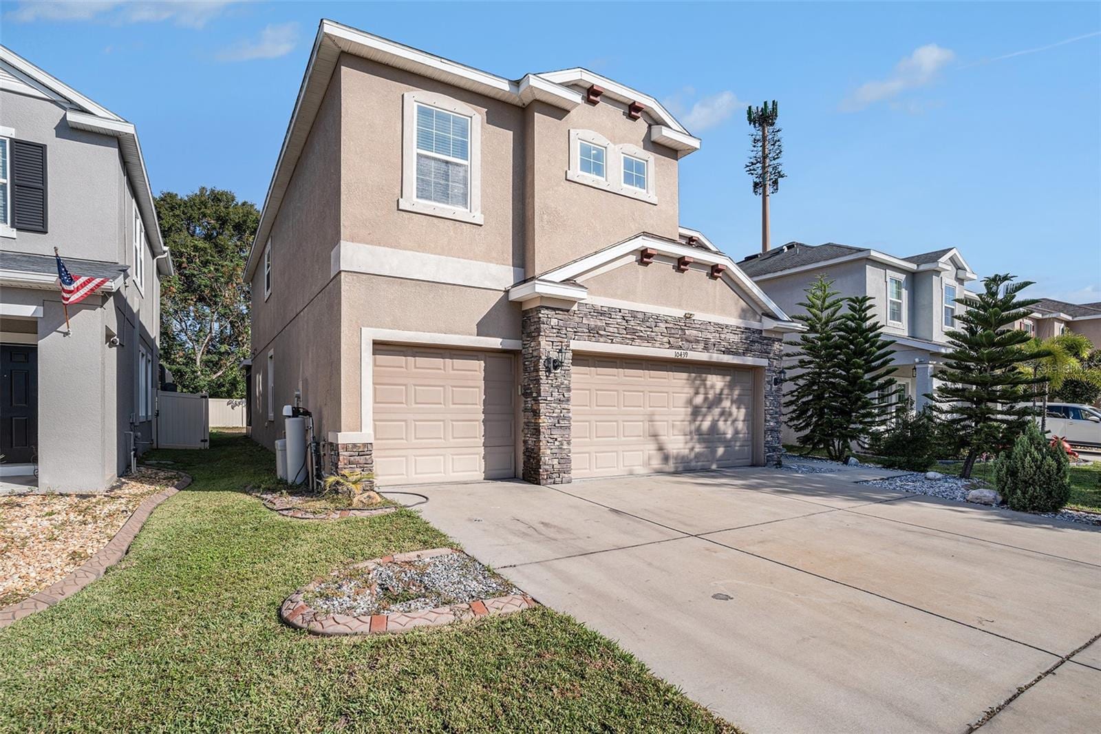 10439 Waterstone Dr photo 4