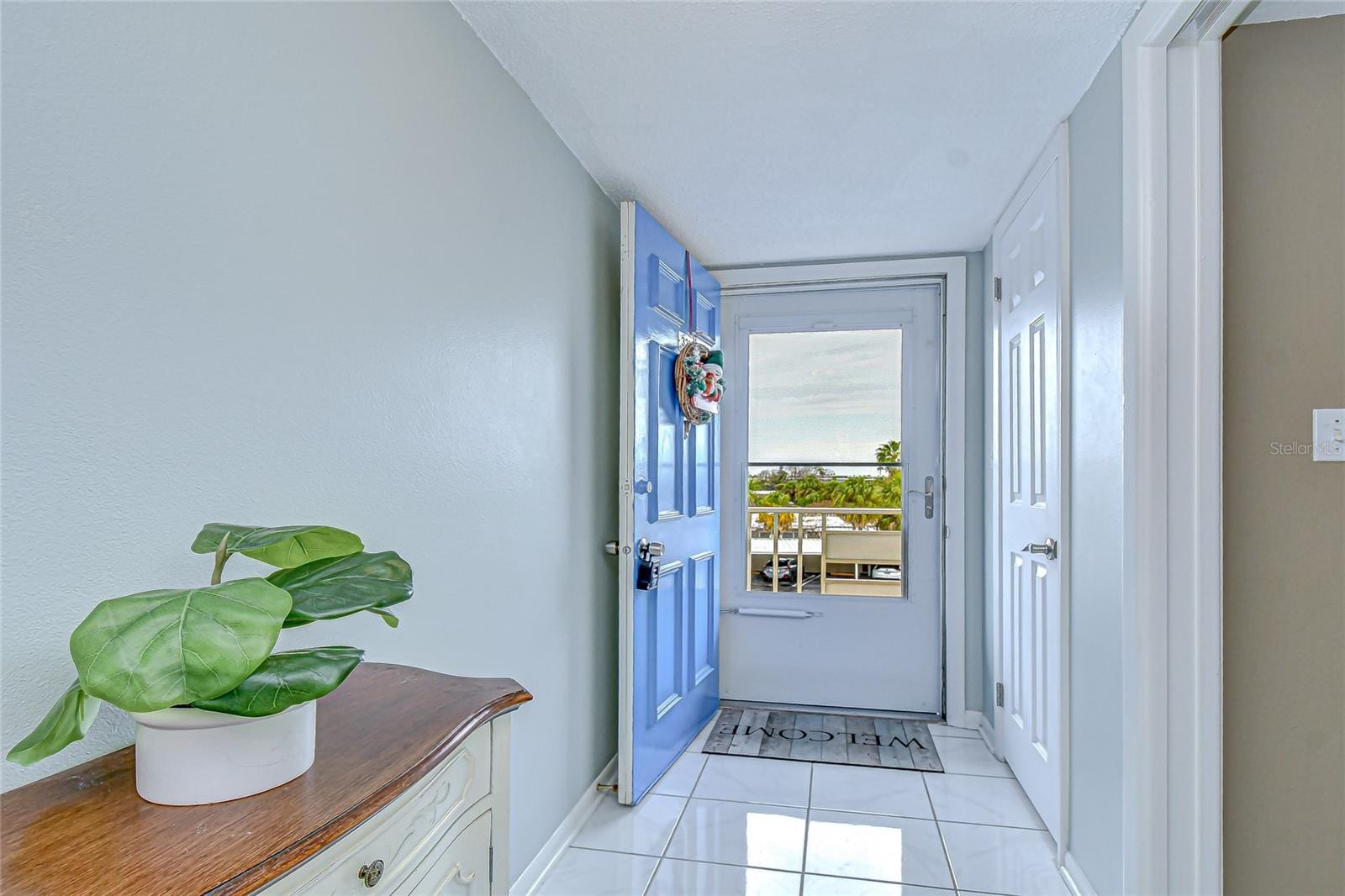 5575 Gulf Blvd #323 photo 4