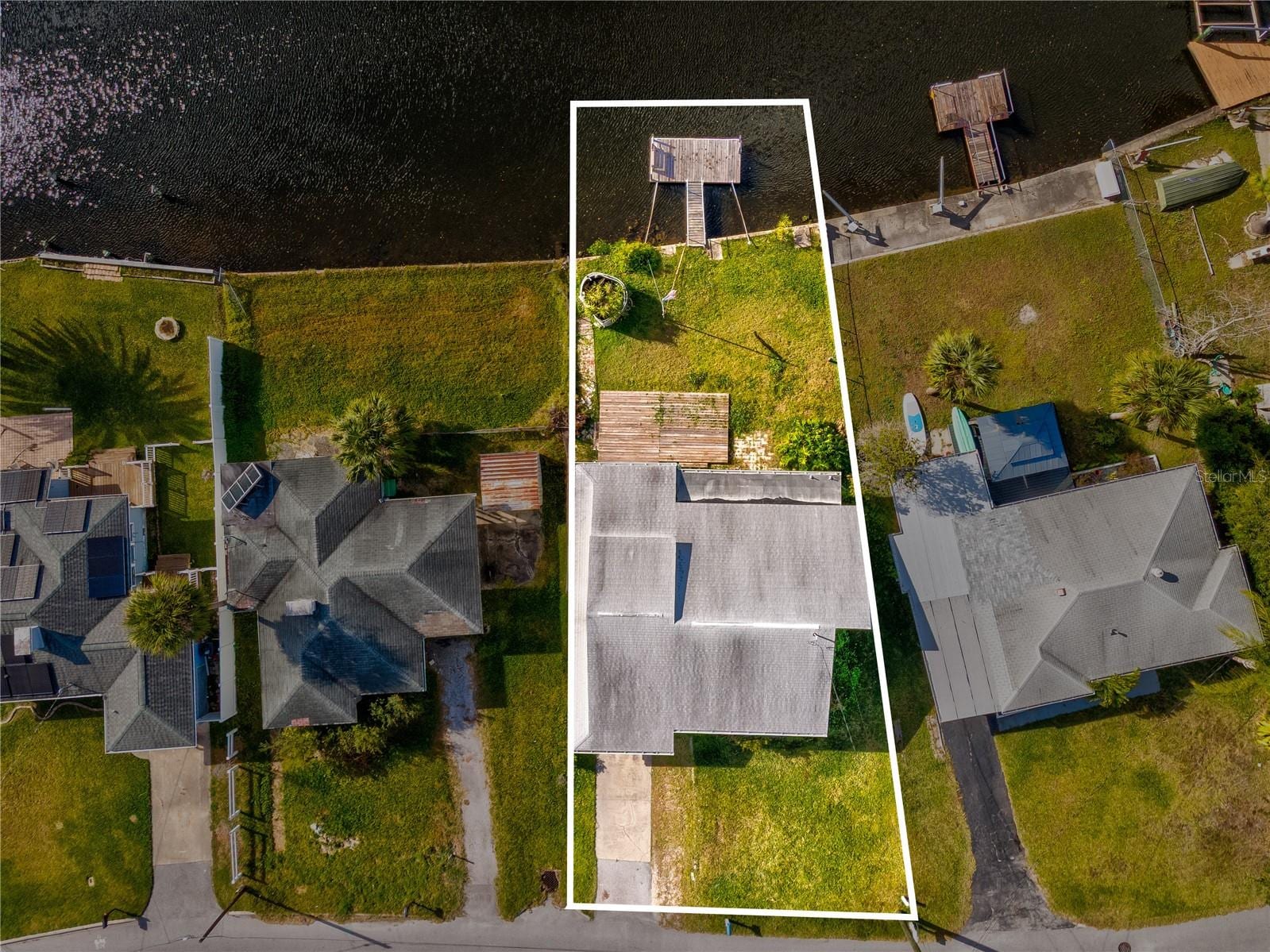 5642 Riverview Dr photo 3
