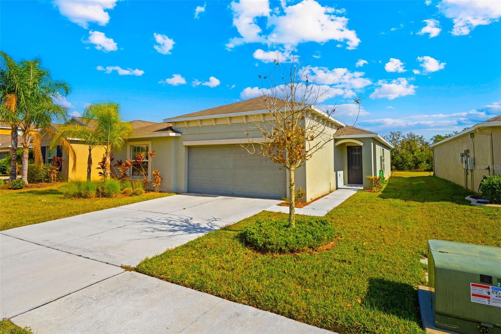 17136 White Mangrove Dr photo 2
