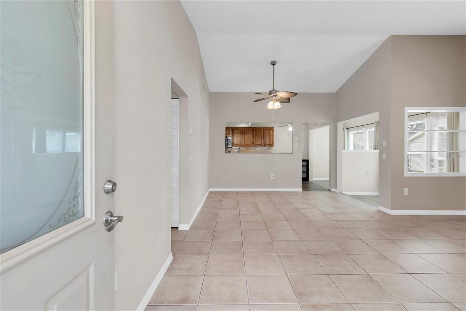 4745 Vicksburg CT photo 3