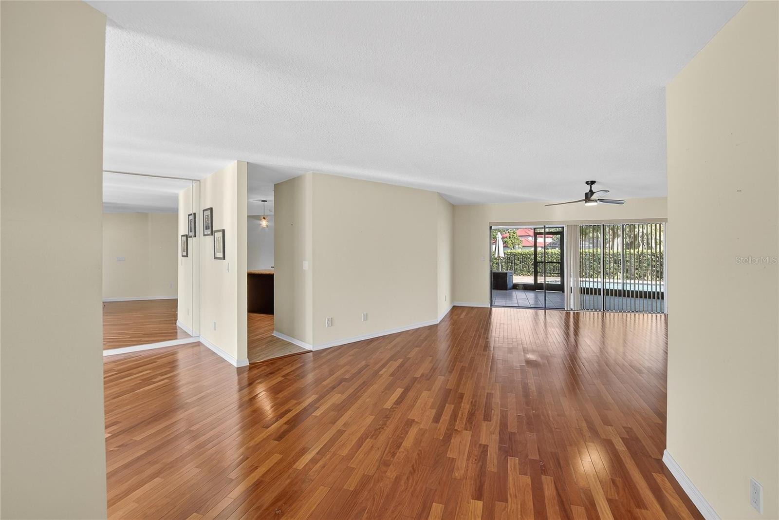 2004 N Golfview Dr photo 5