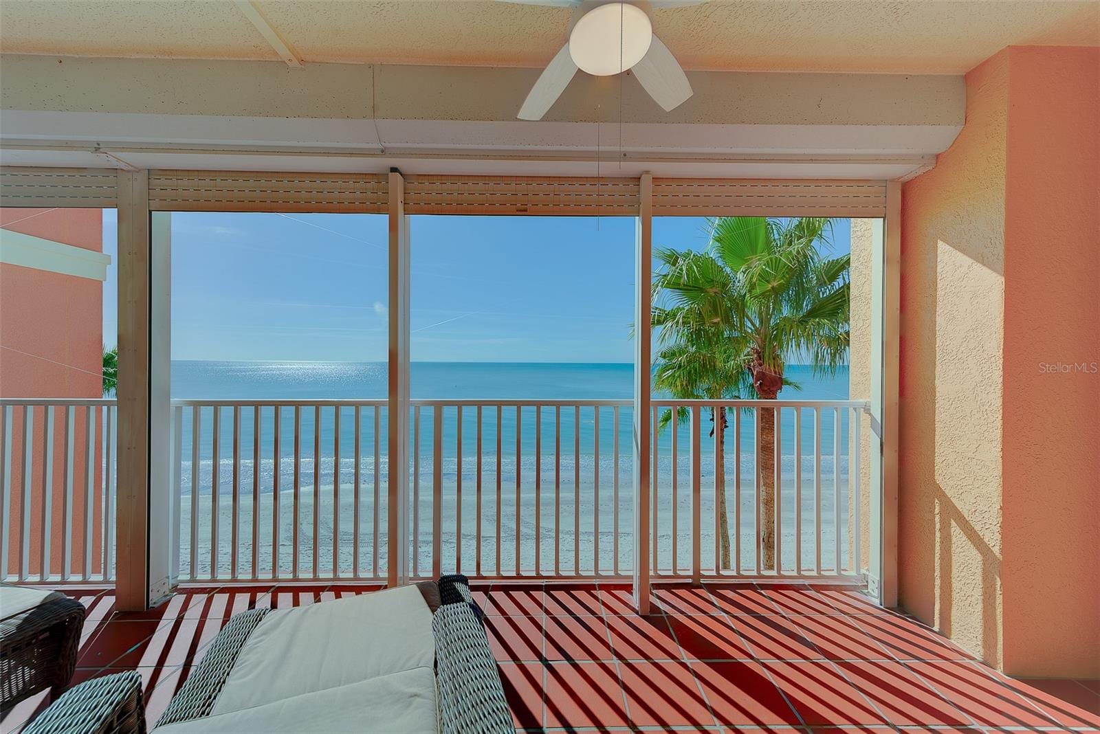 16450 Gulf Blvd #565 photo 5