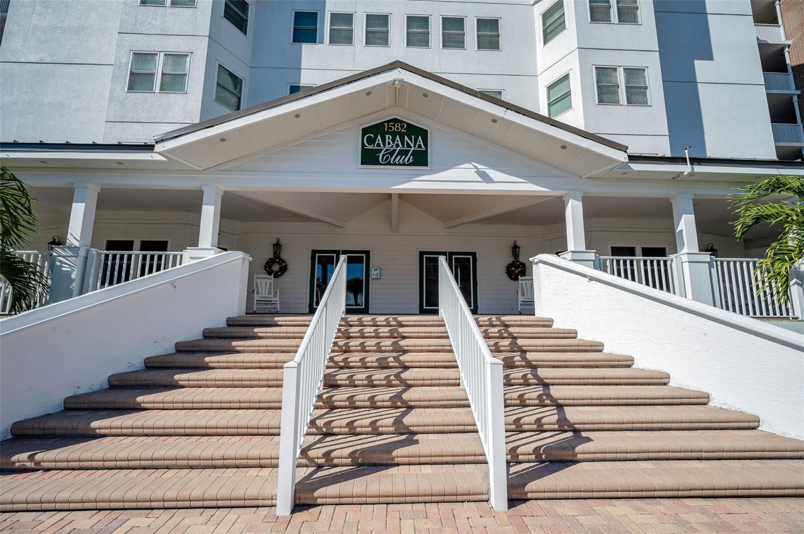 1582 Gulf Blvd #1106 photo 2