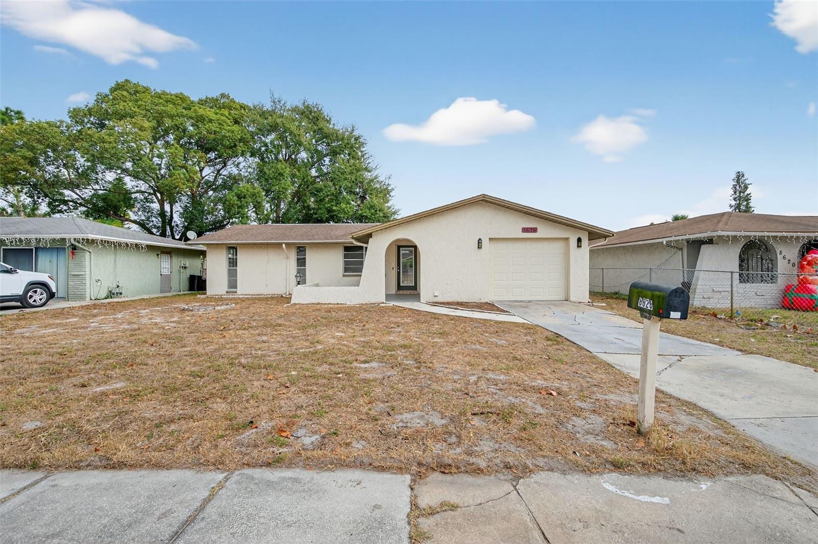 8626 Robilina Rd photo 4