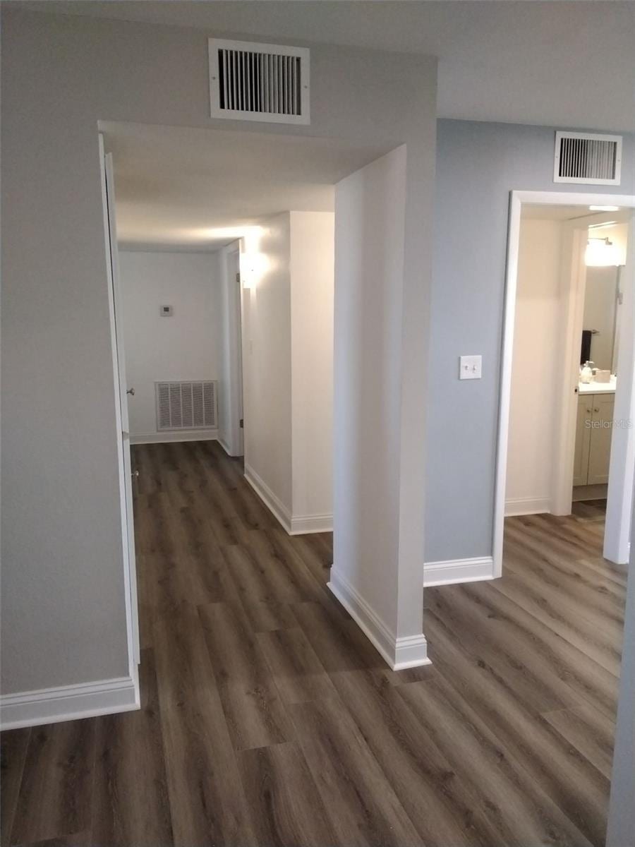 702 Cypress Pl photo 4