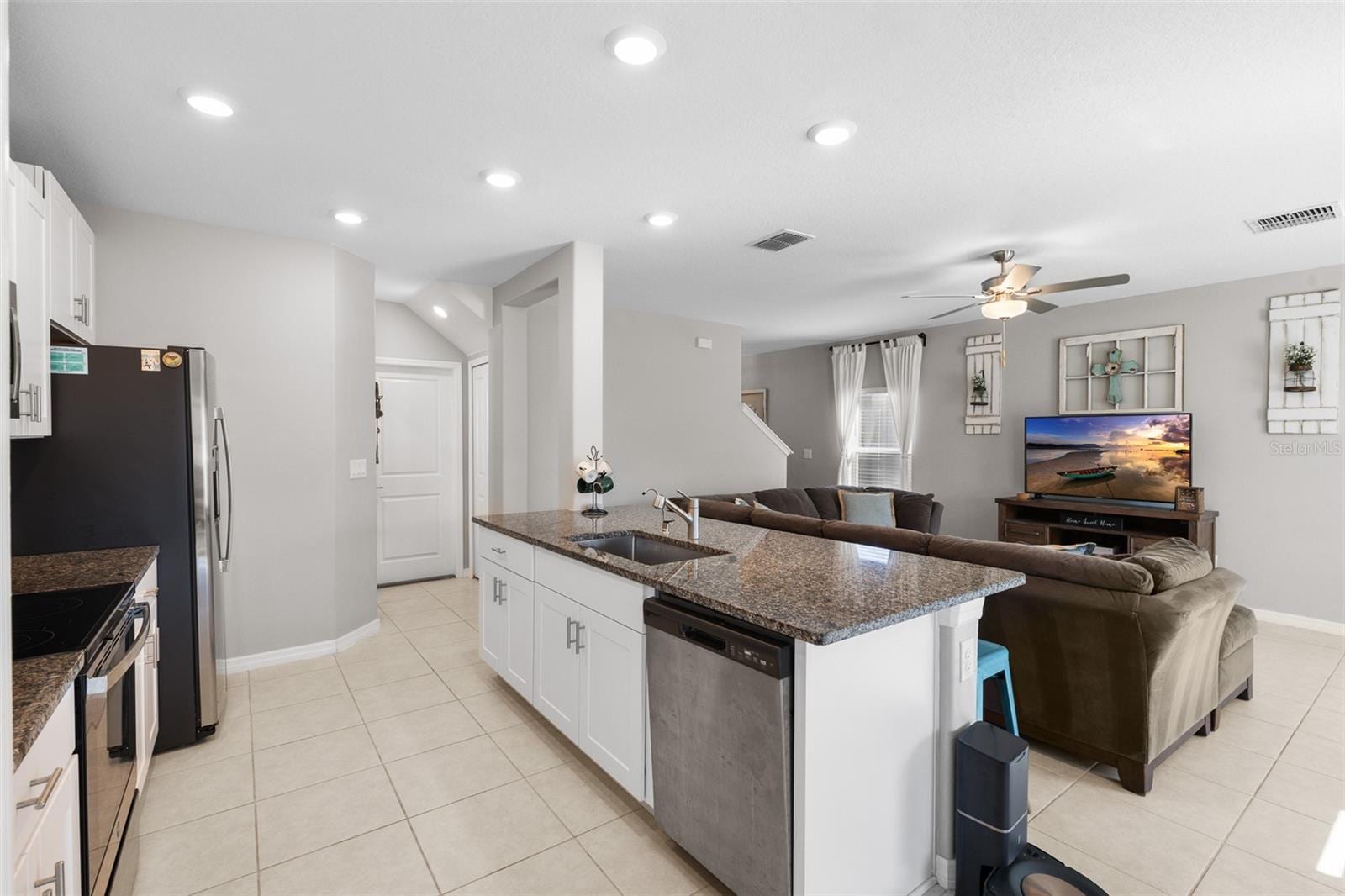 36412 Garden Wall Way photo 3