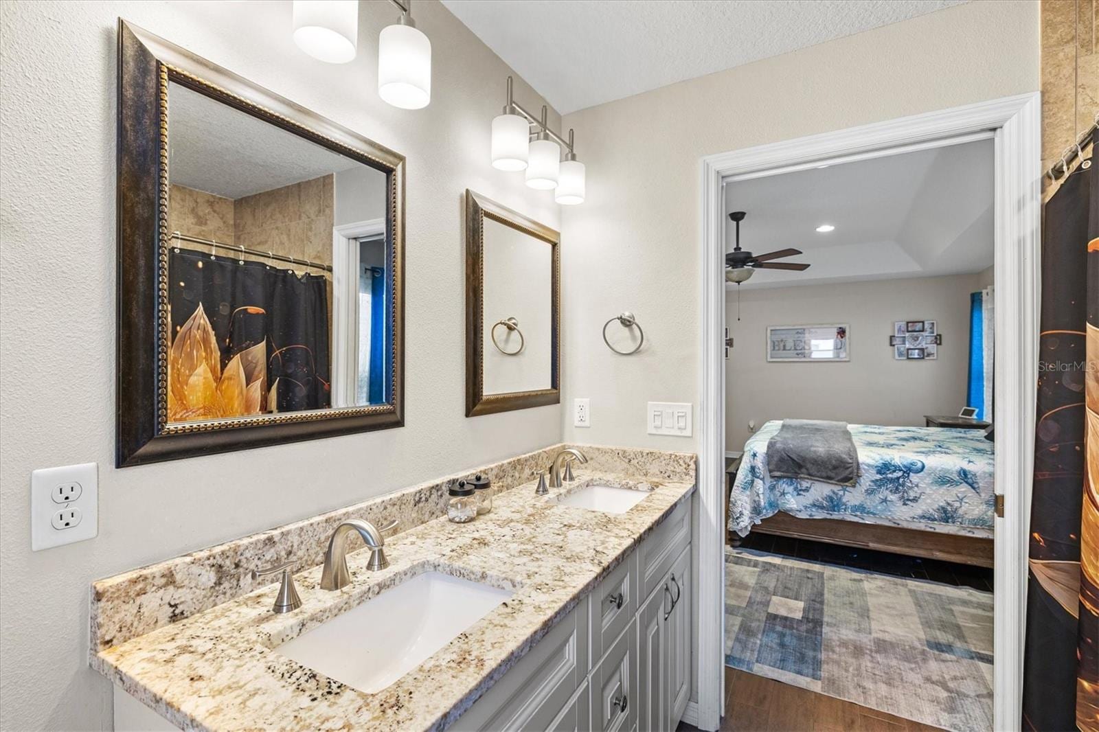 5213 Moon Shell Dr photo 4