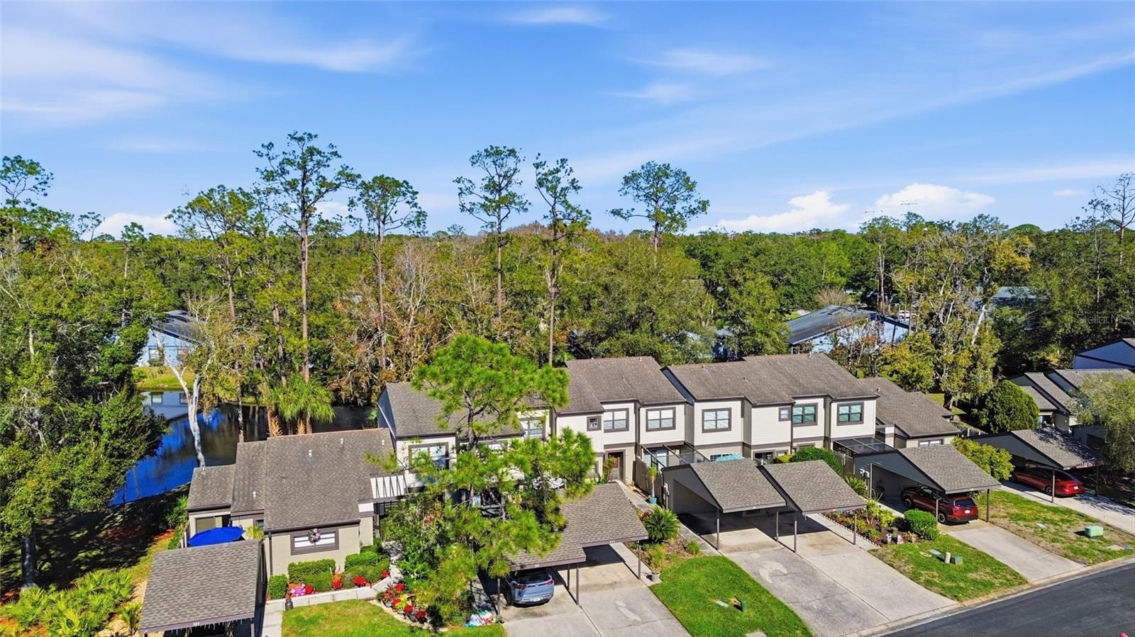 405 Woods Landing Trl photo 2
