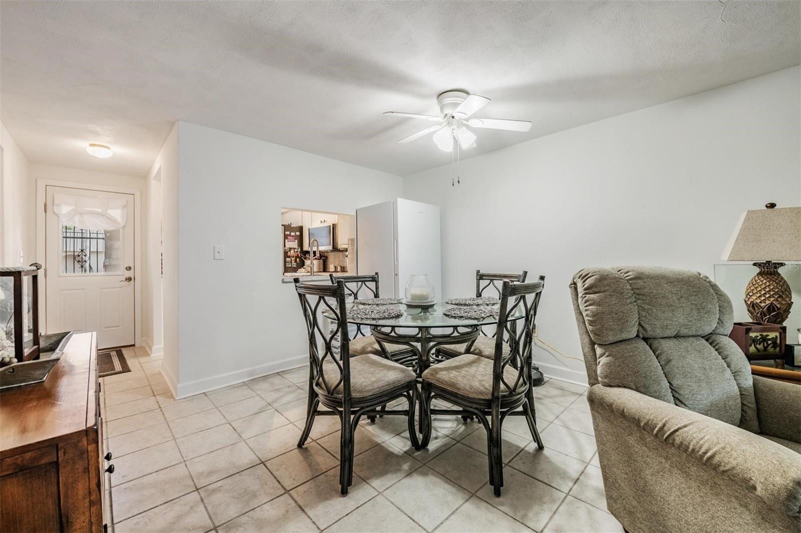 4450 Sunstate Dr photo 4
