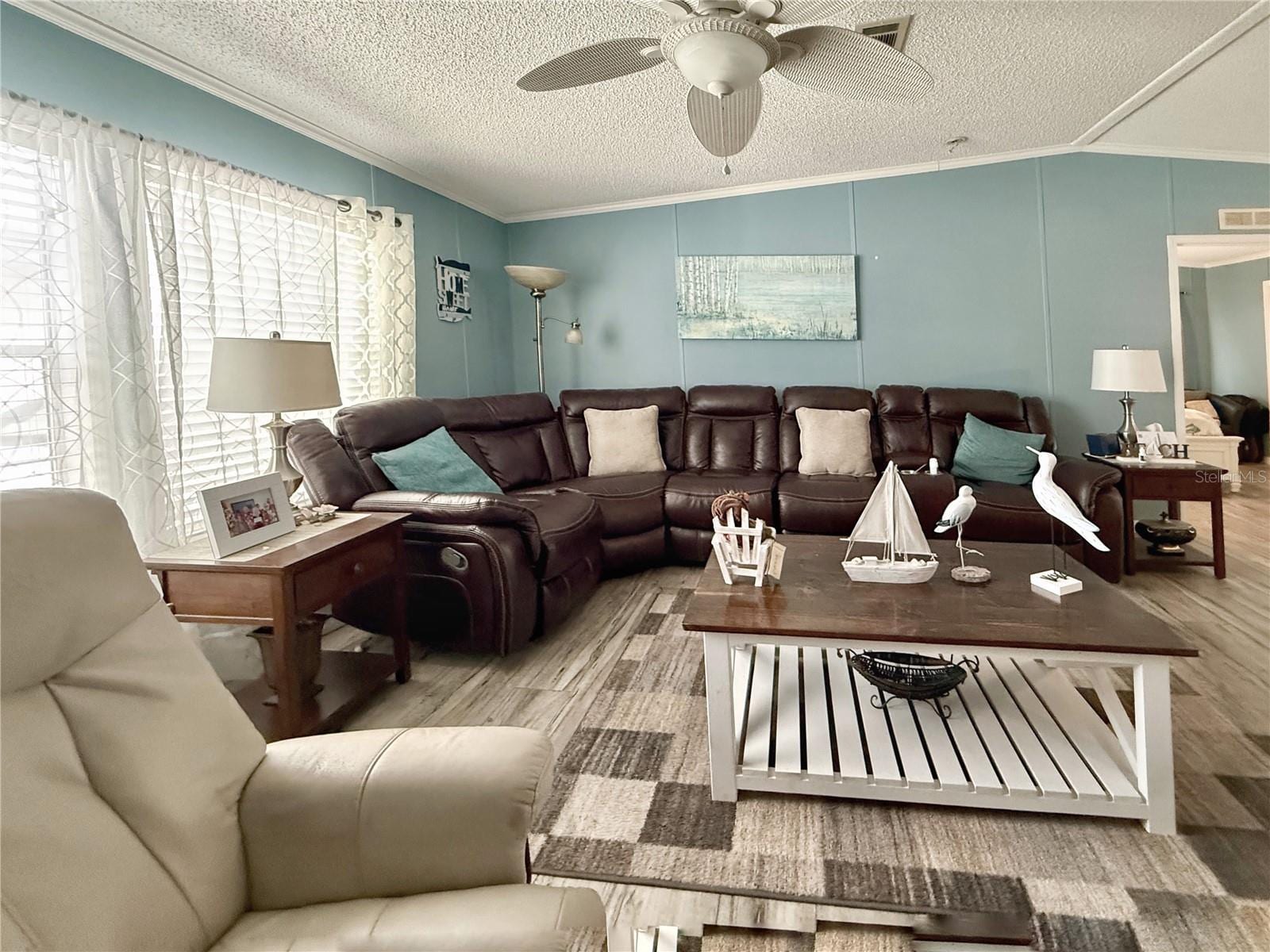 221 N Saint George Cir photo 3