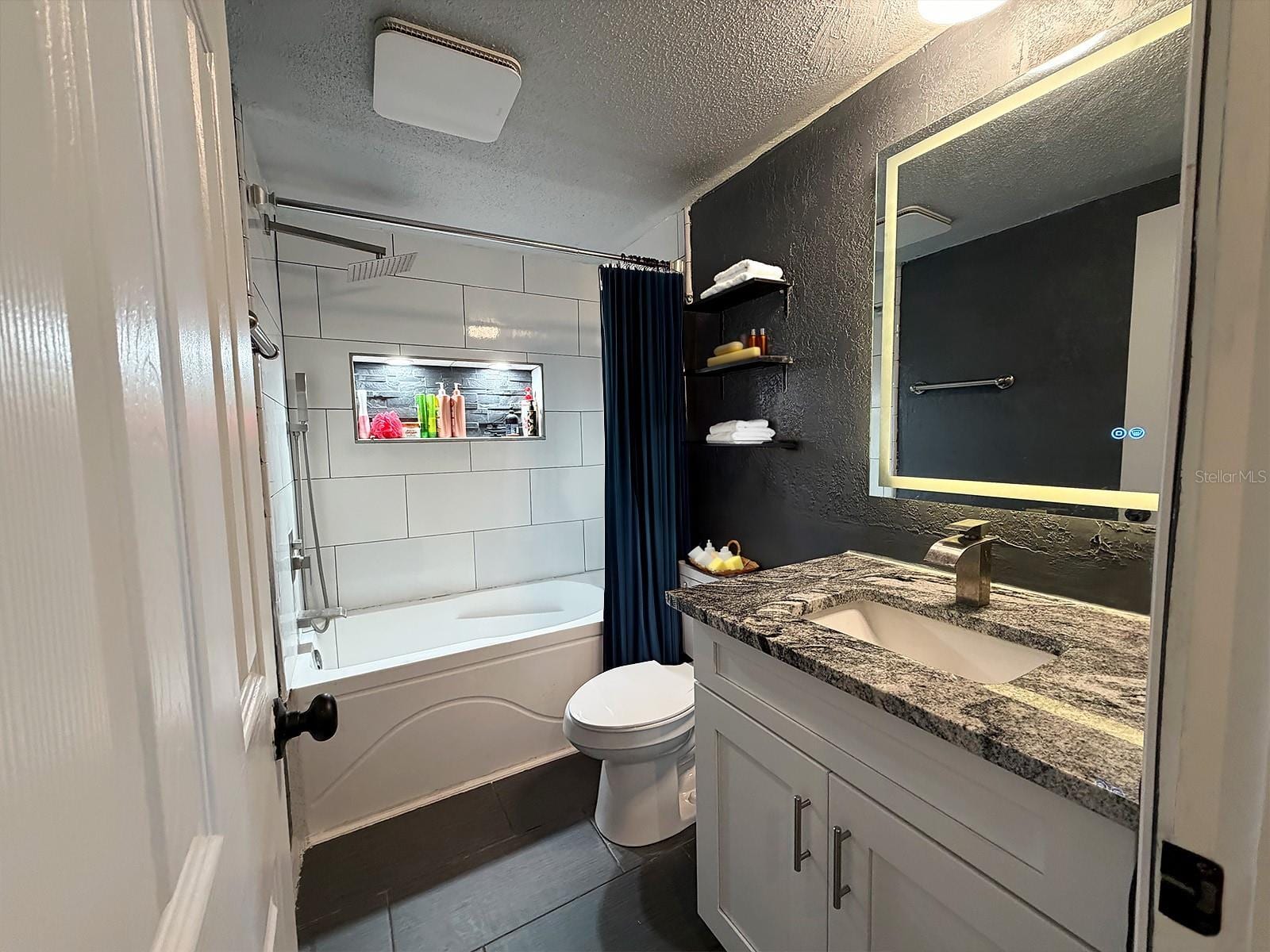 8611 Longboat Ln photo 3