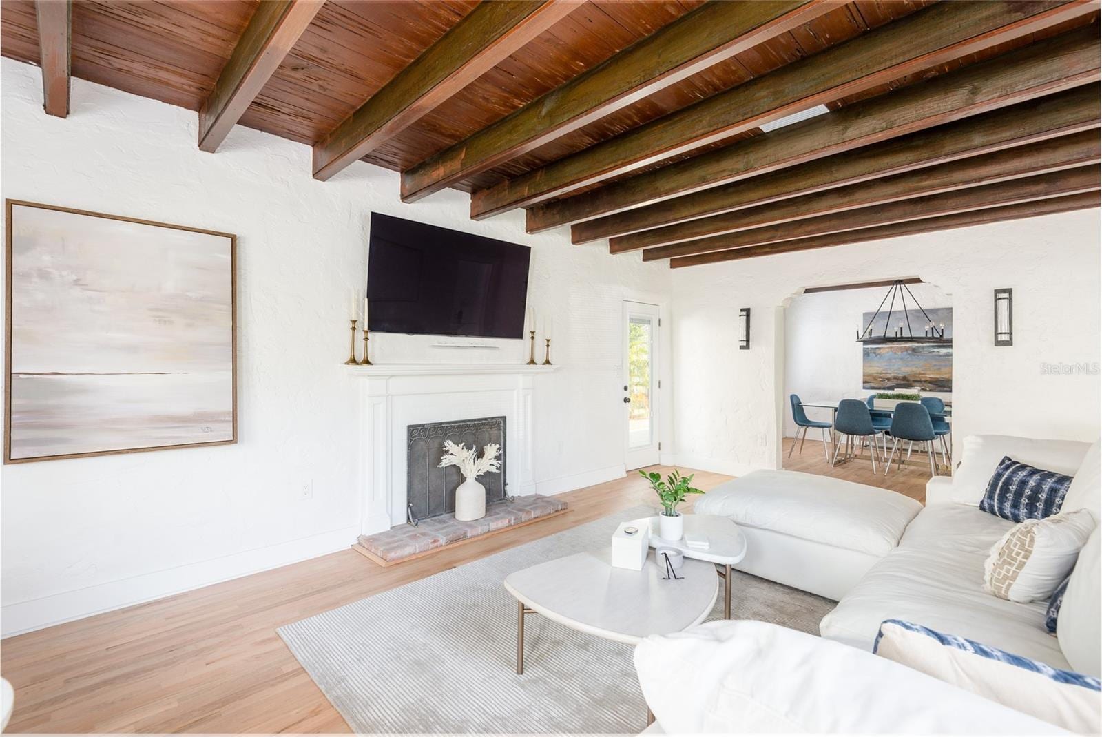 53 Albemarle Ave photo 2
