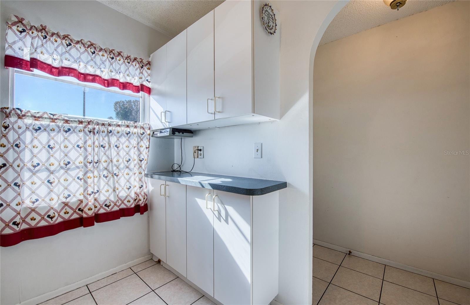 13811 Mission Oaks Blvd #E photo 4