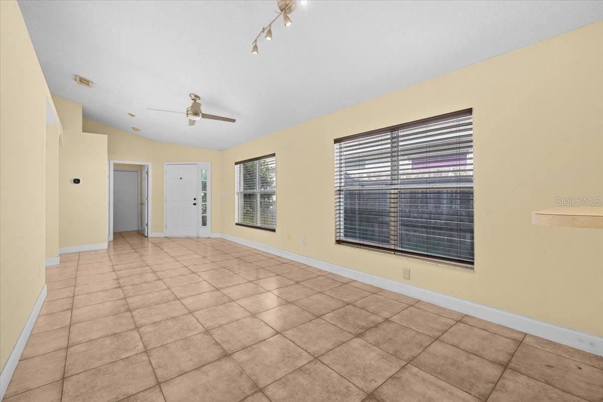 6052 Pointe Pleasant Blvd photo 5