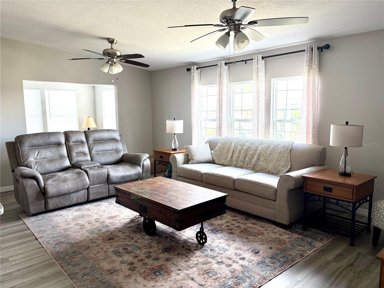 175 N Saint Thomas Cir photo 4