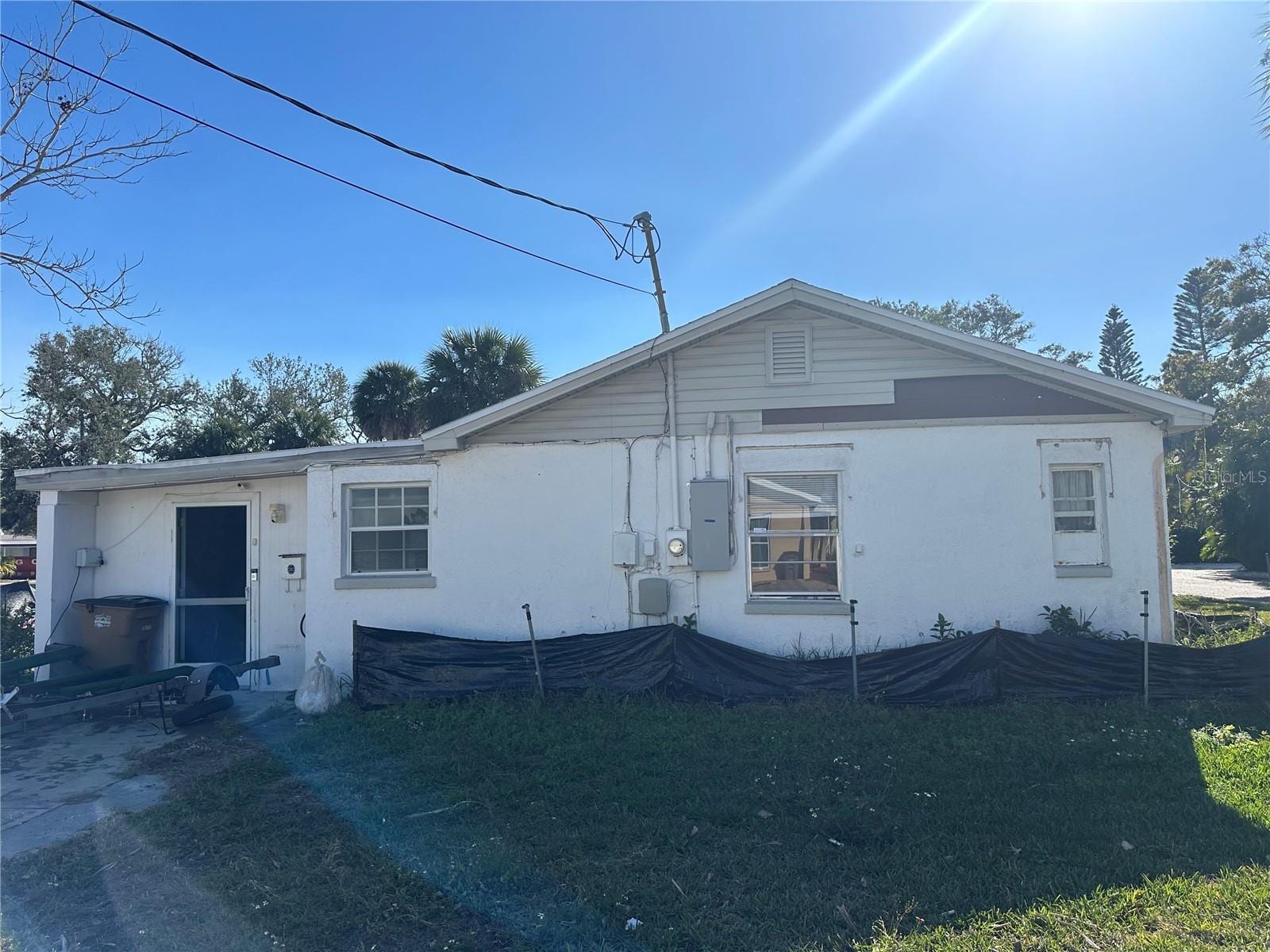1811 2nd St photo 4