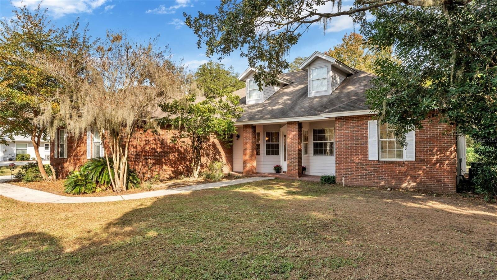 1345 Longoak Dr Dr N photo 3