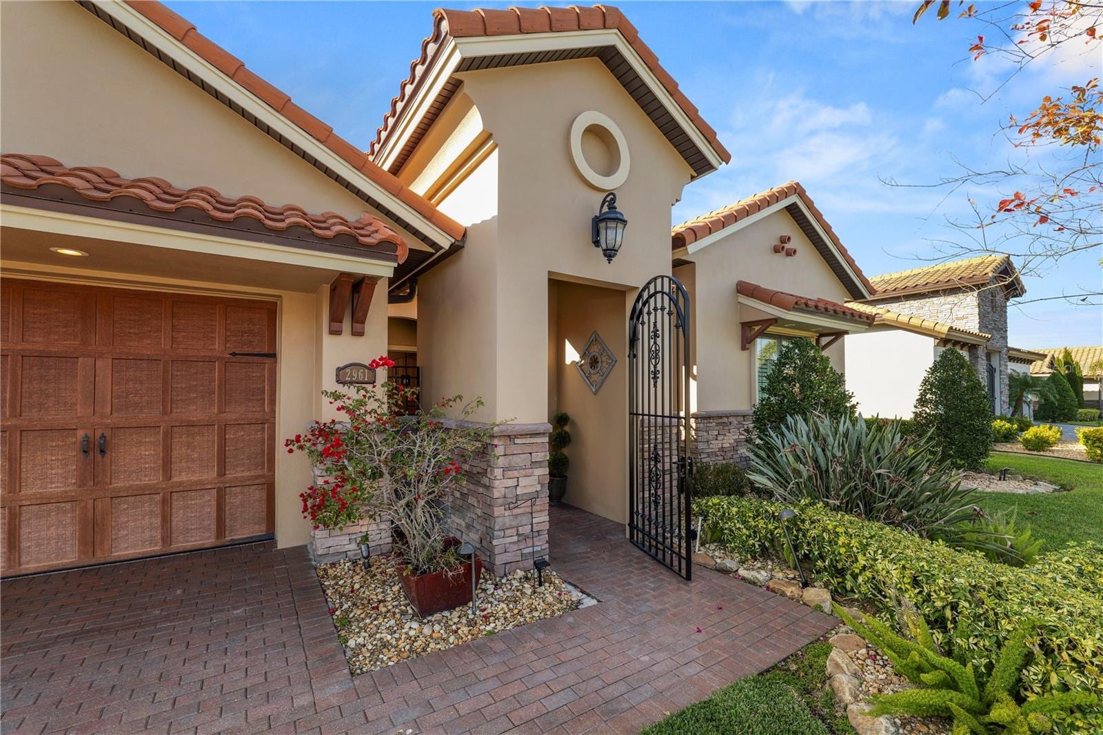 2961 Sanctuary Cir photo 4