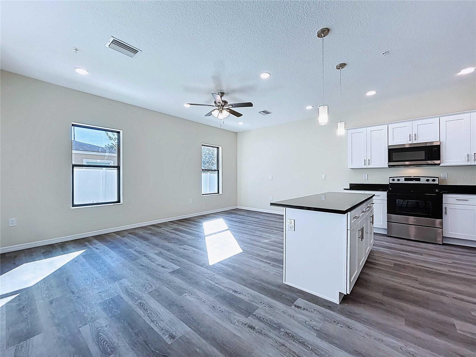 4368 Cambio Gardens Court photo 5