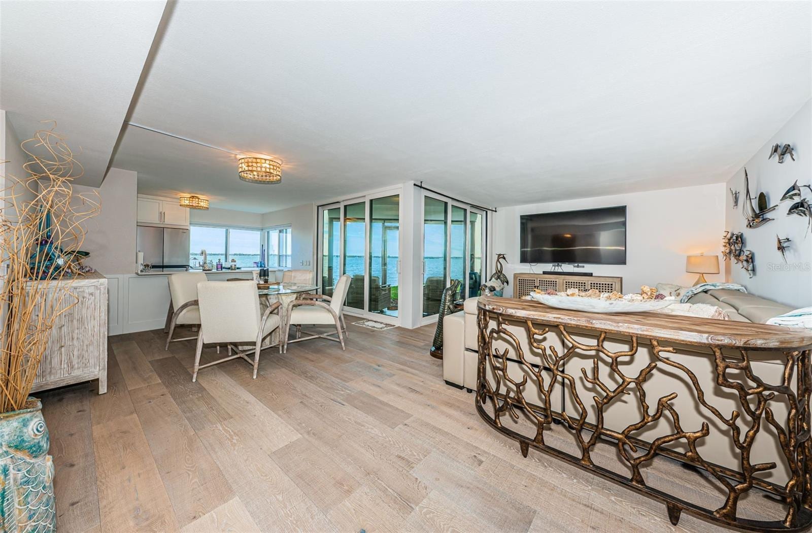 5633 Puerta Del Sol Blvd S #103 photo 4