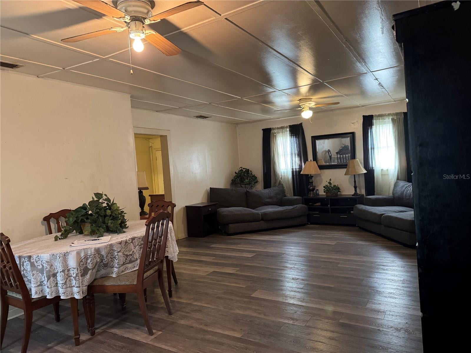 1049 Plateau Ave photo 3