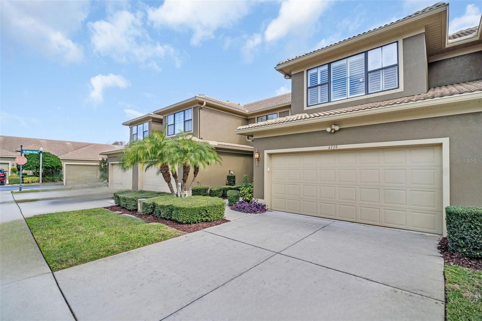 4739 Silverking Way photo 3