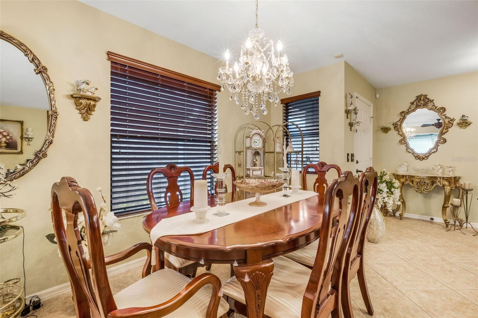 551 Grand Cayman Cir photo 3
