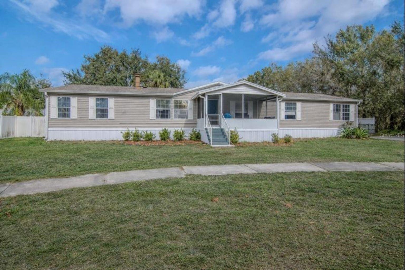 10404 Hawk CT photo 2
