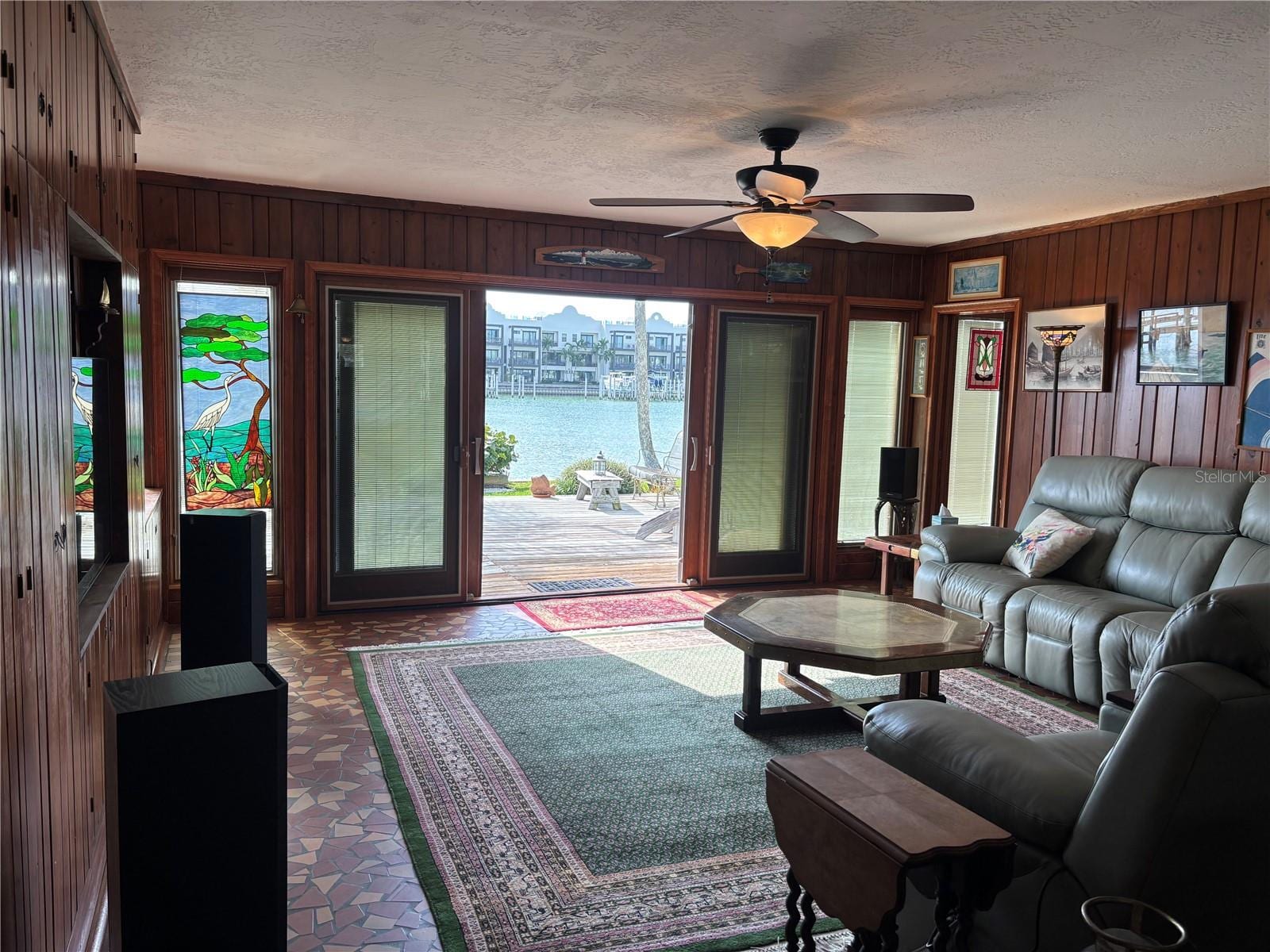 173 Devon Dr photo 3