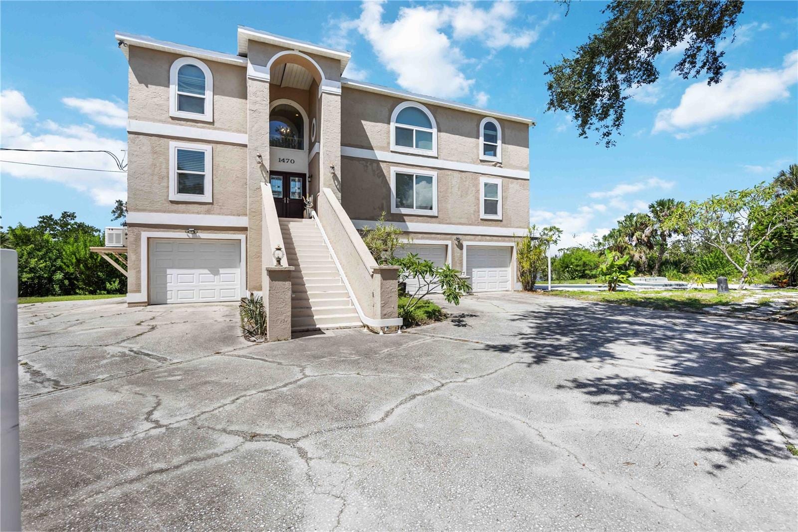 1470 Bayshore Dr photo 5