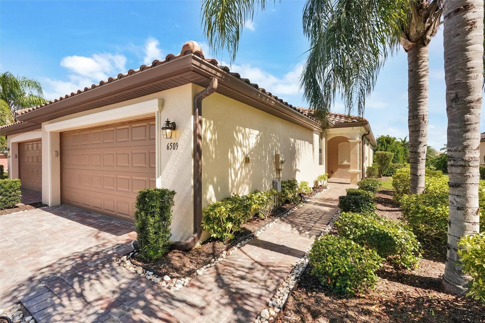 6509 Candlestick Dr photo 2