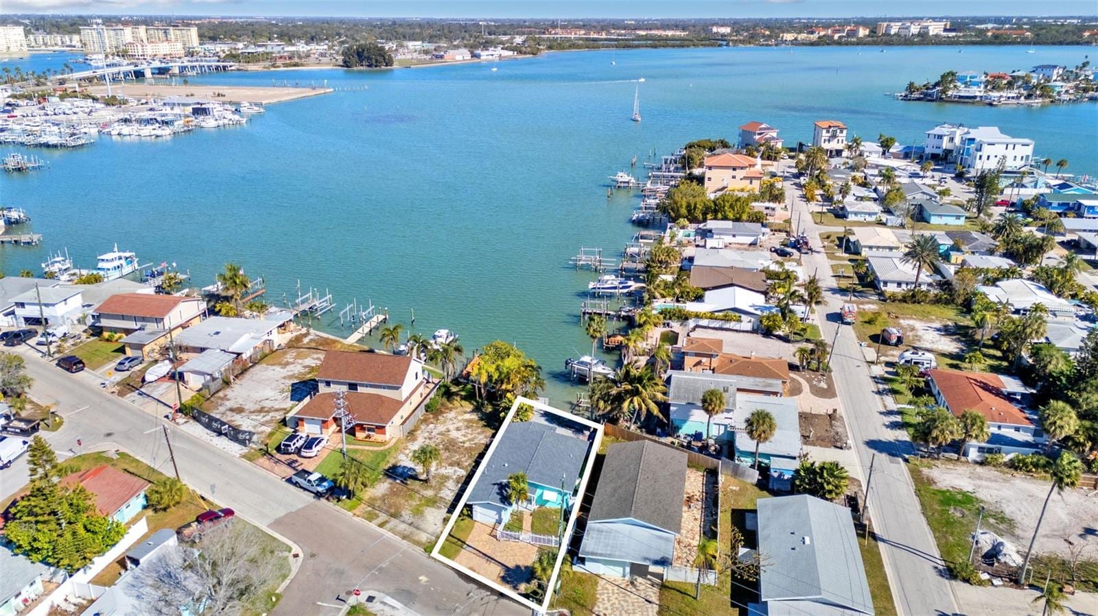 14555 N Bayshore Dr photo 3