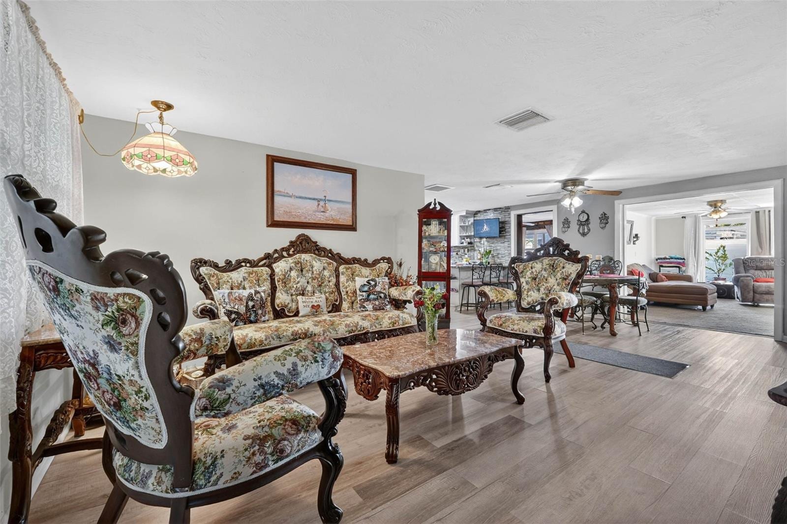 2615 Almond Dr photo 4