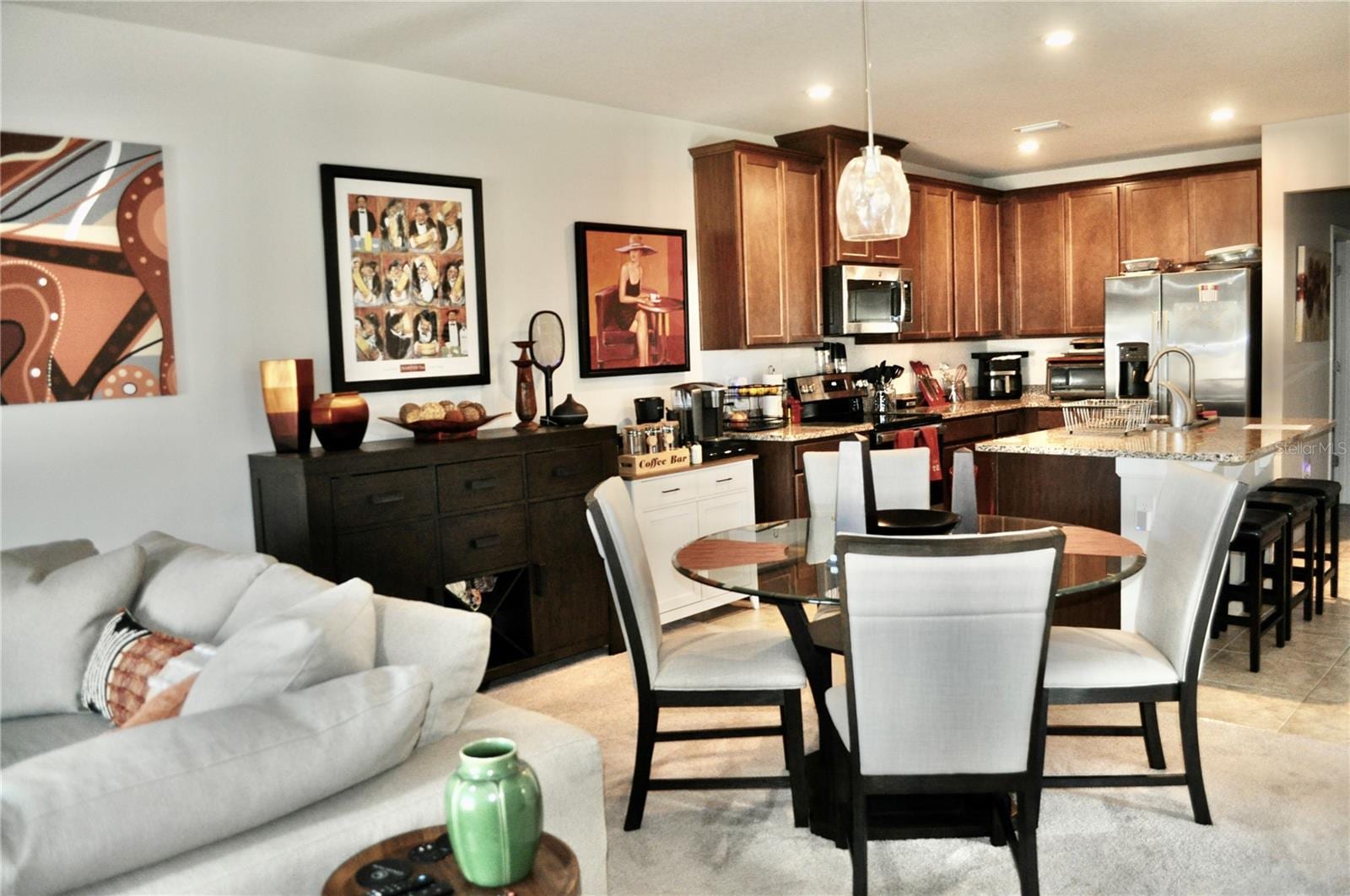 17945 Turning Leaf Cir photo 4