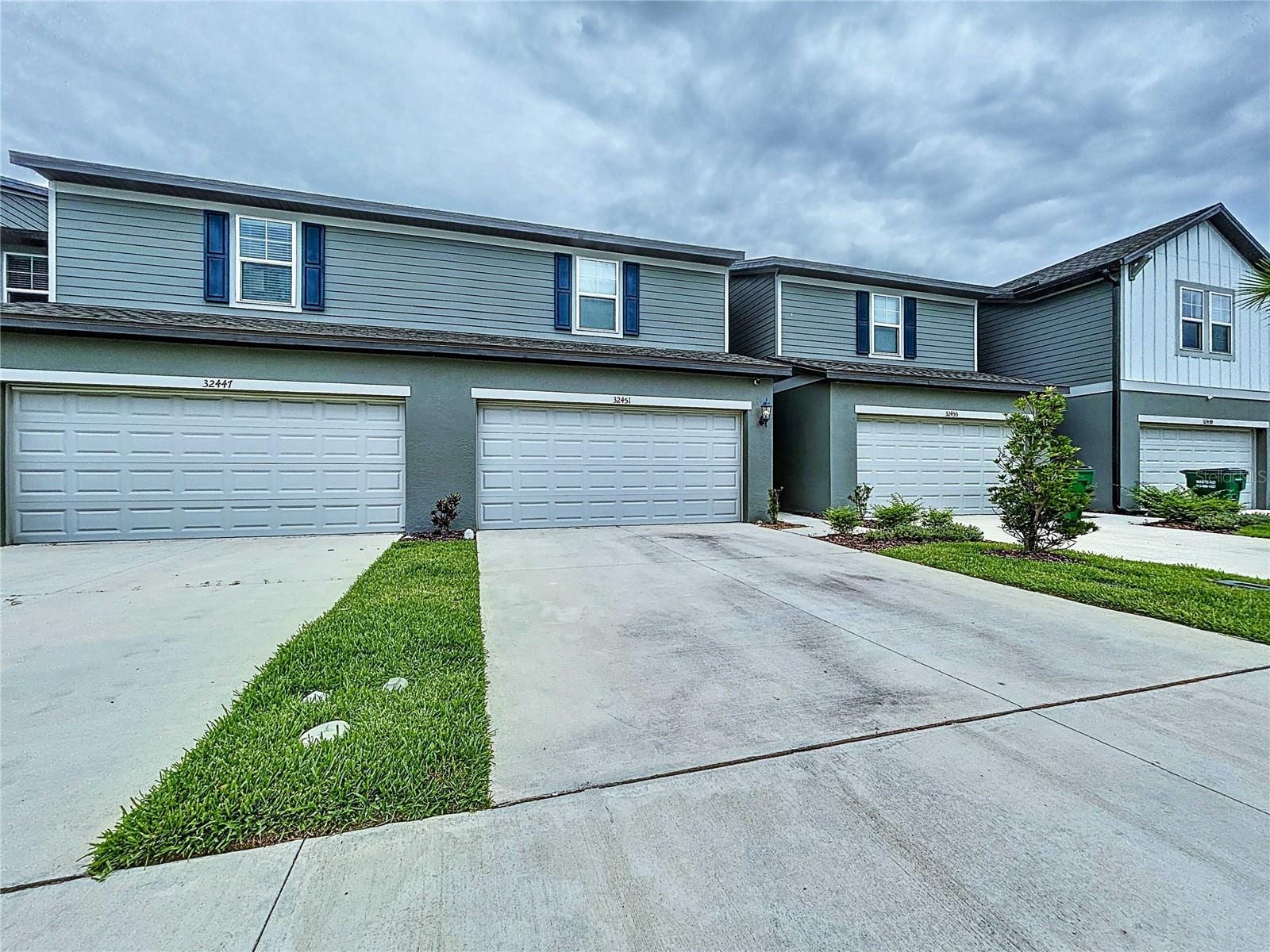 32451 Limitless Pl photo 2