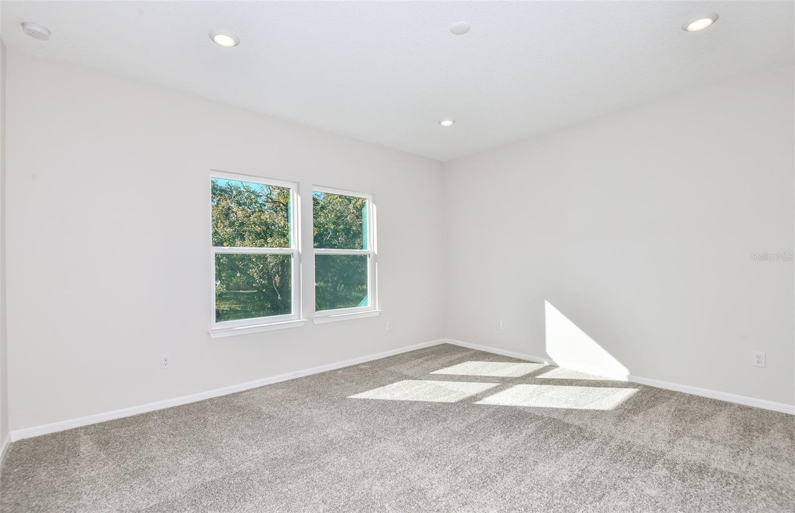 1361 Allagash Dr photo 5
