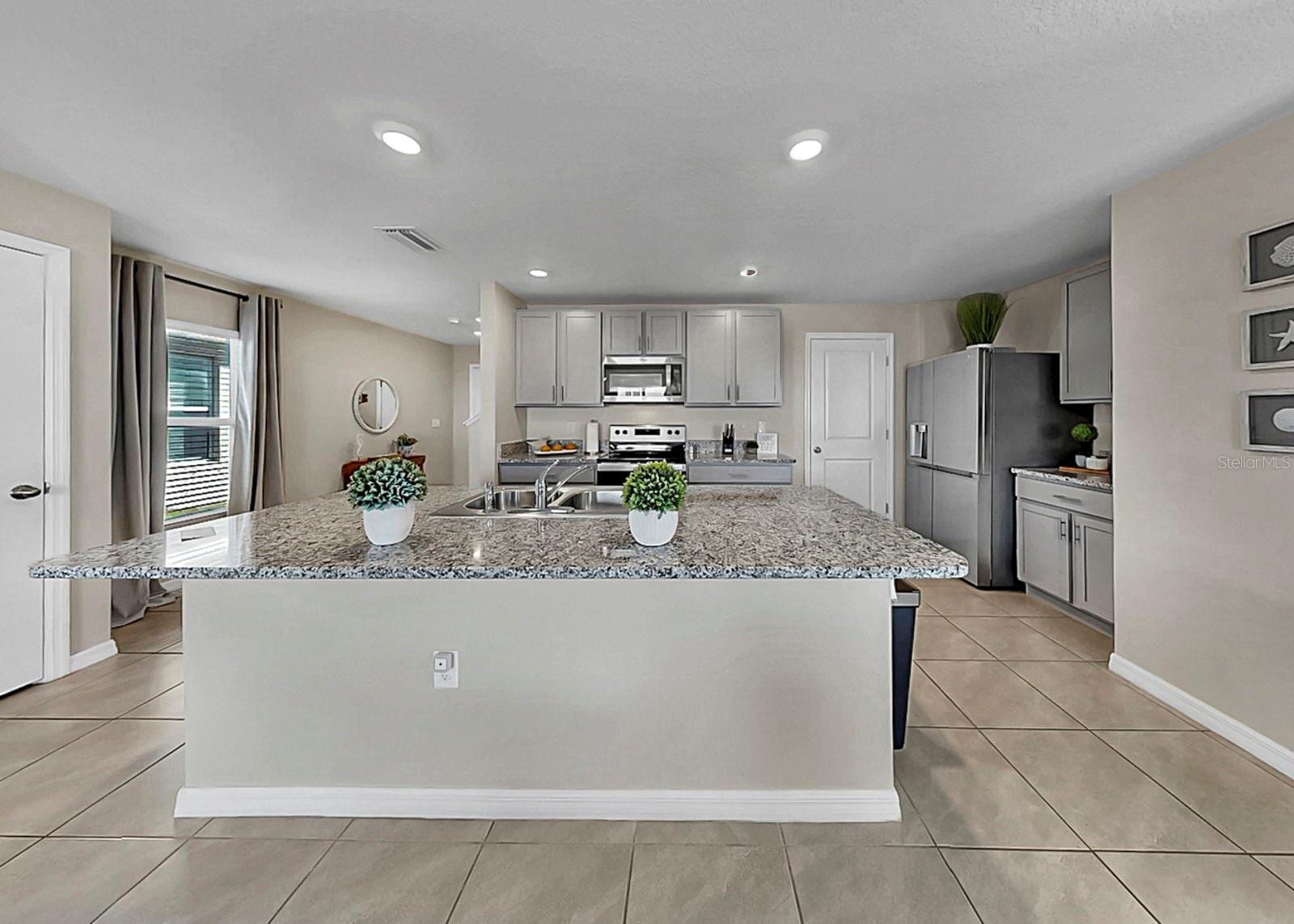 16619 Mosaic Oar Dr photo 3