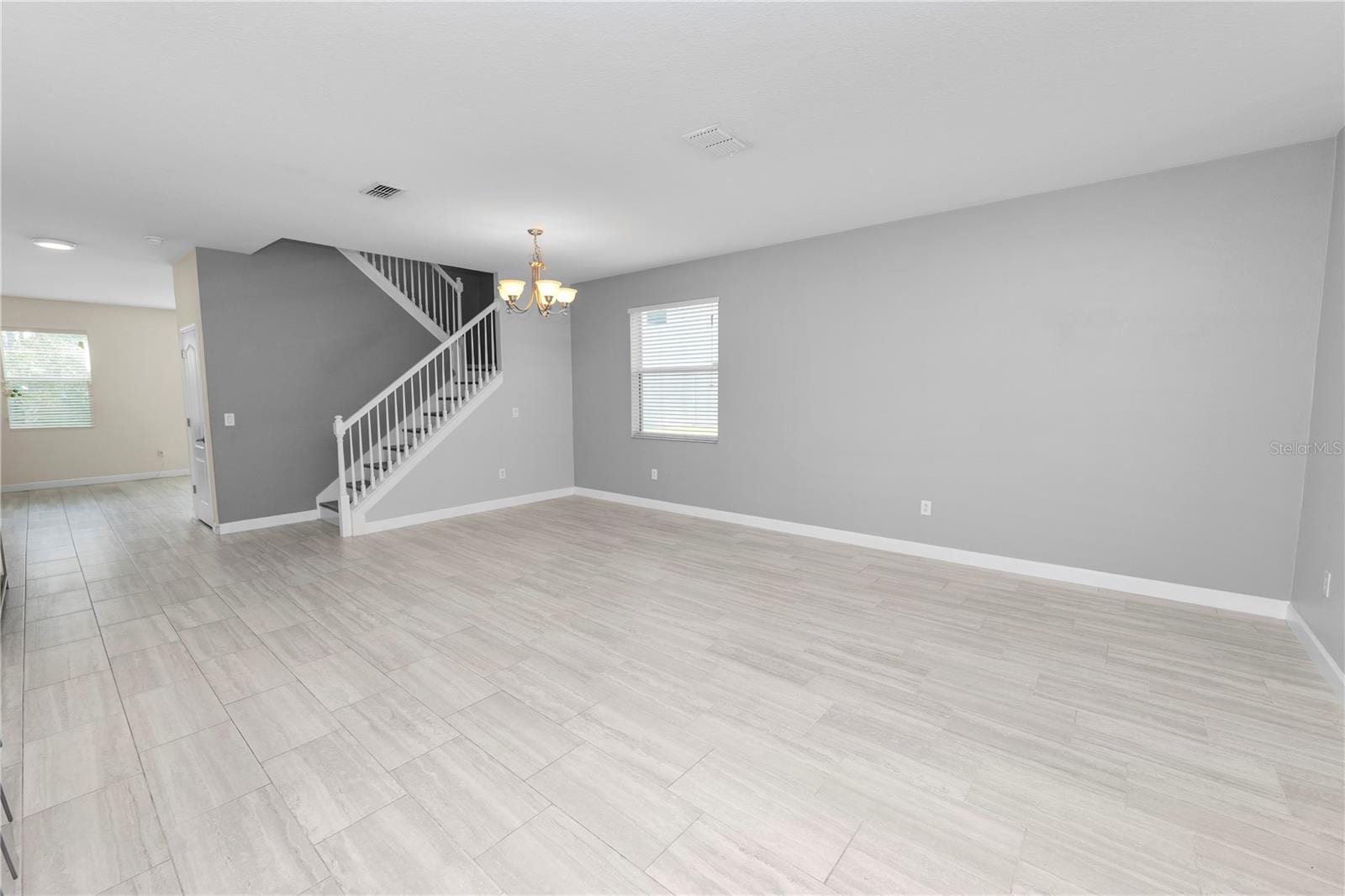 10615 Lucaya Dr photo 4