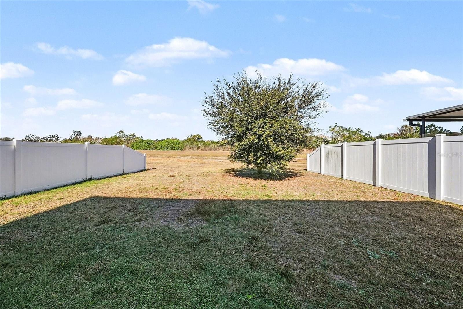 10536 Whispering Hammock Dr photo 3