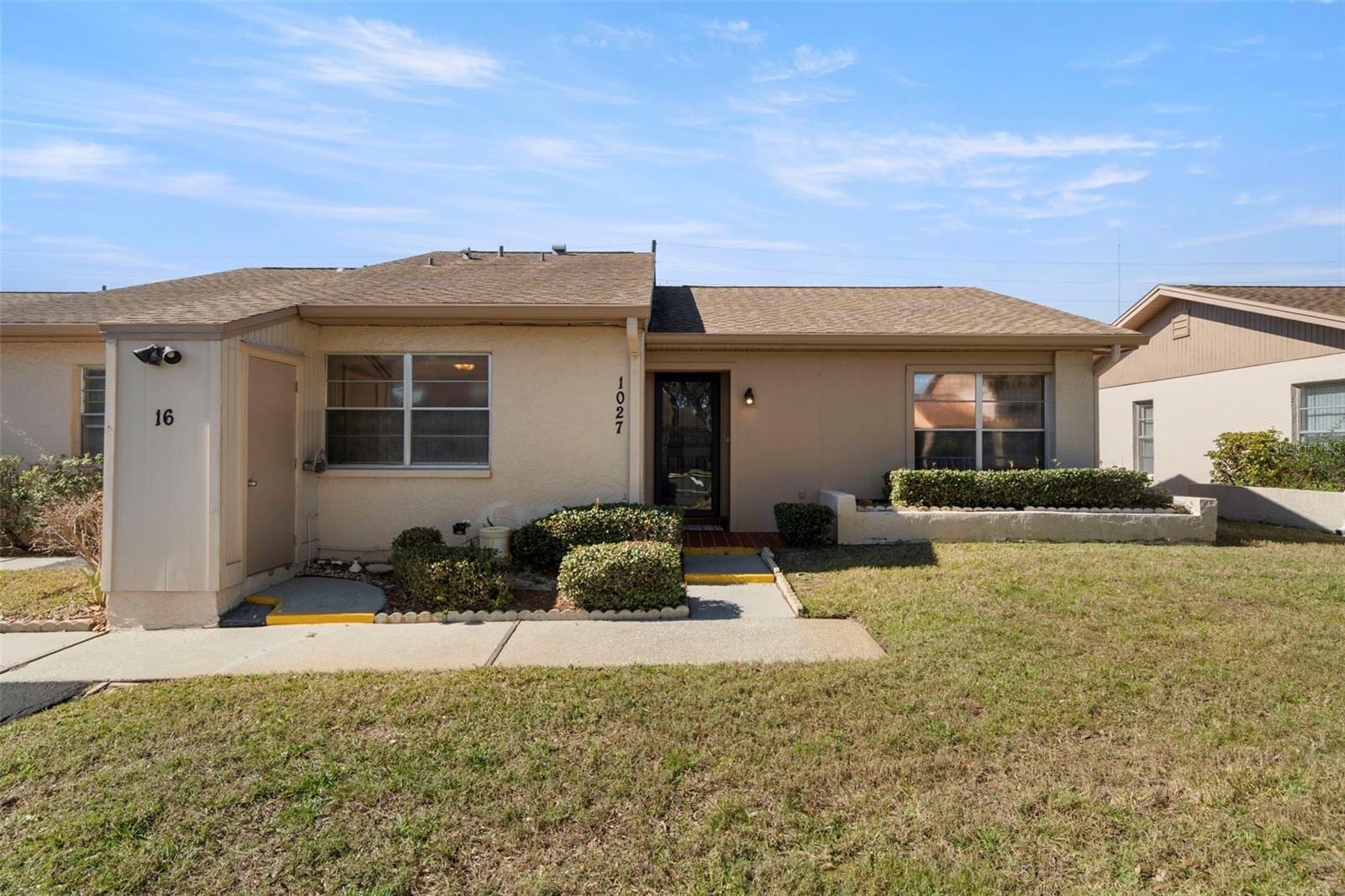1027 Bowsprit Ln photo 3