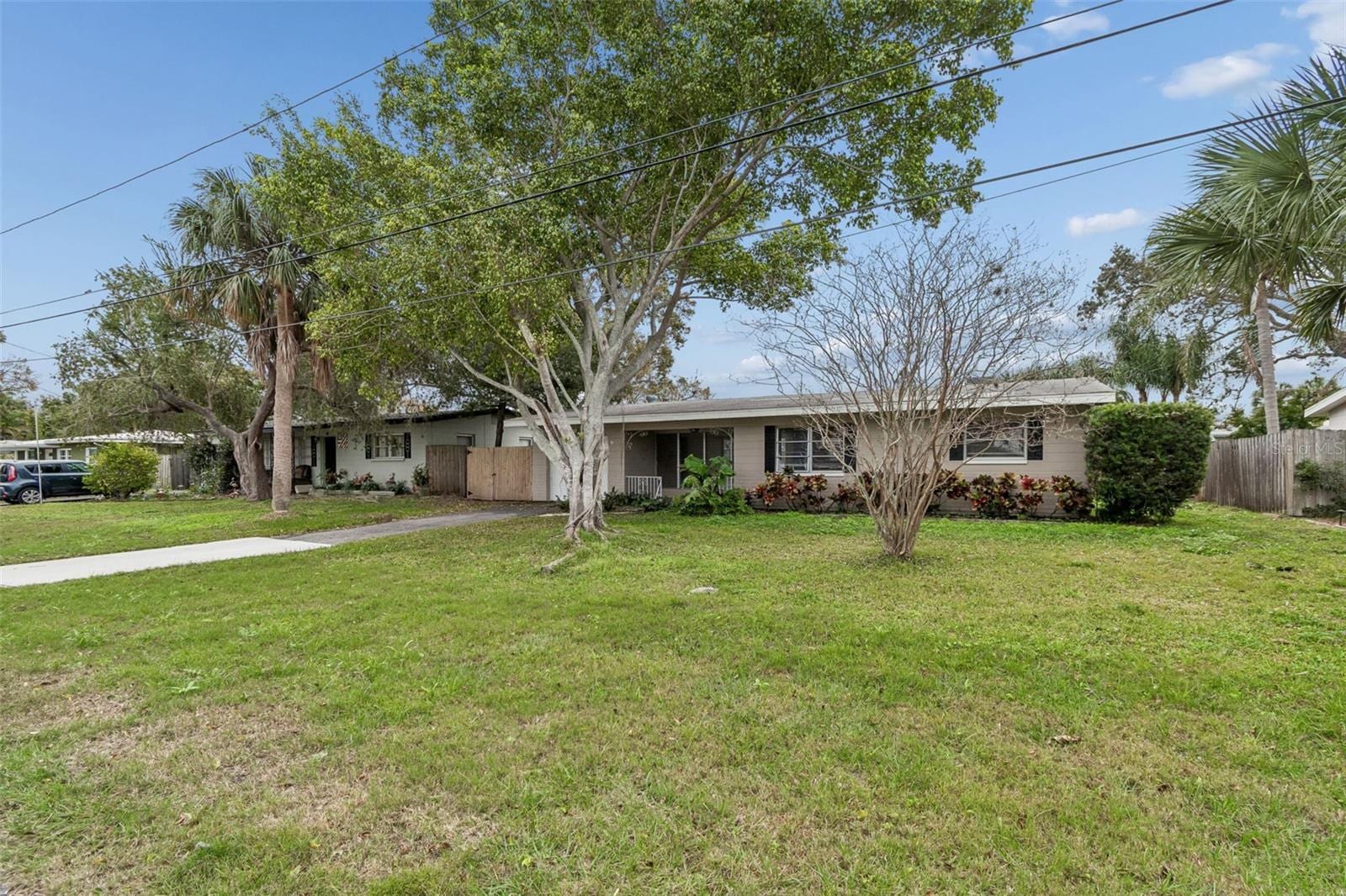10970 Grove Ter photo 3