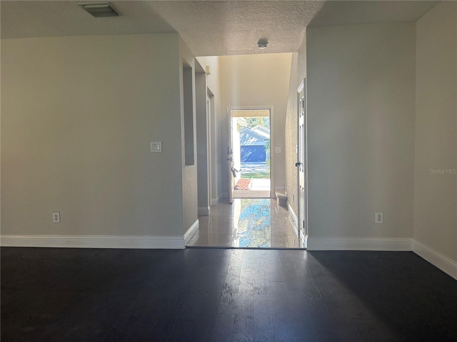 11831 Whisper Creek Dr photo 3