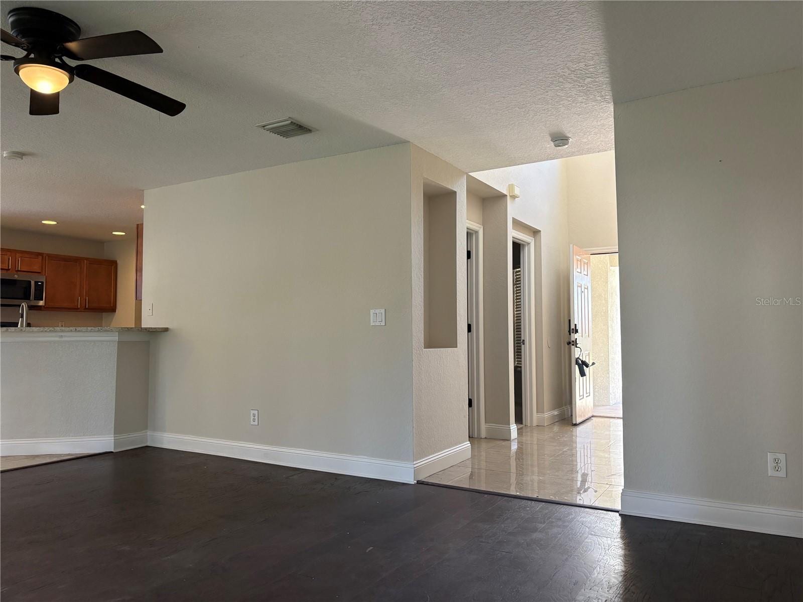 11831 Whisper Creek Dr photo 4