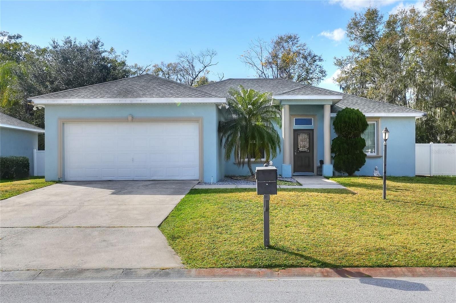 1703 Oakwood Estates Dr photo 2