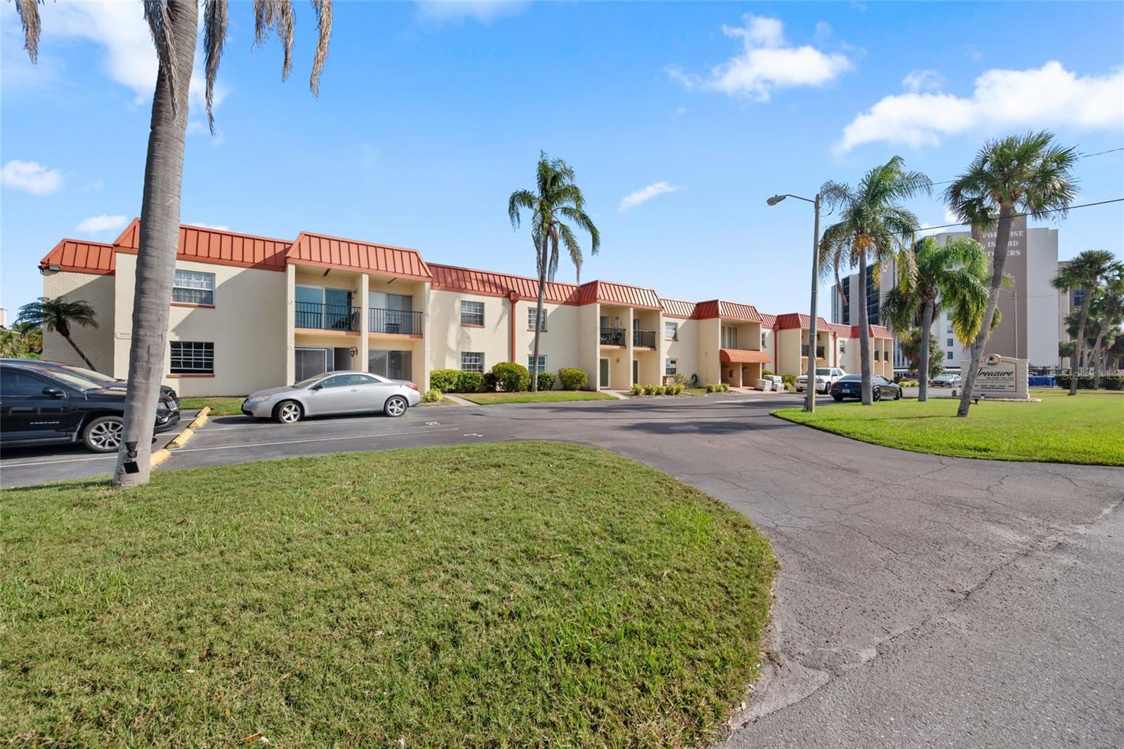 10365 Paradise Blvd #22 photo 3